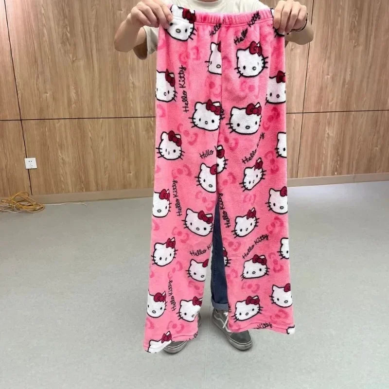 Hello Kitty Pizsama Női